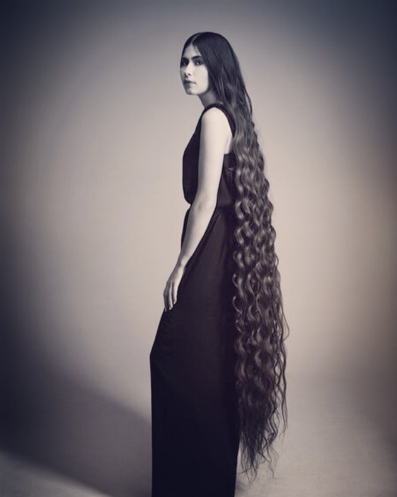 来自拉脱维亚的长发姑娘aliia