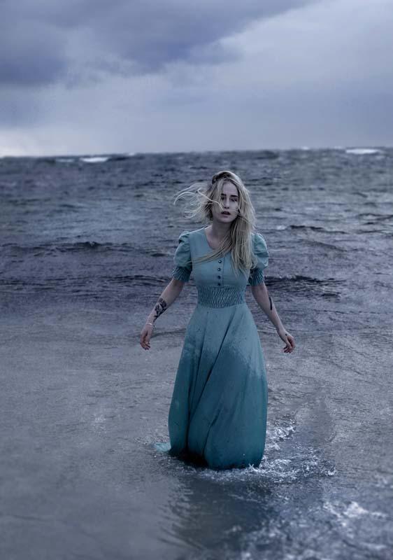 美女摄影师生于挪威长居北极圈生活本该异常精彩她却终年一人