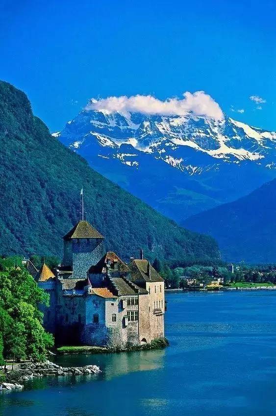 全球排名第一的养老国,堪比童话仙境