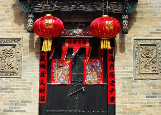 过年大门口一定不能放3样东西,放一天穷一年,老人家说的准没错