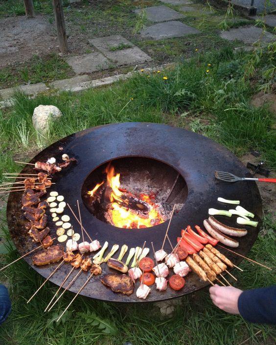 diy户外野营神器!沐浴烧烤两不误!