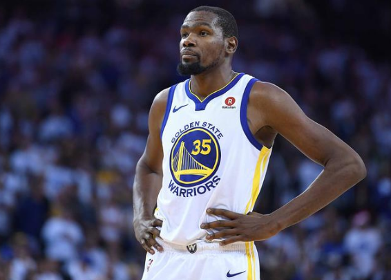 NBA勇士队杜兰特接受采访,骑士交易后变的强