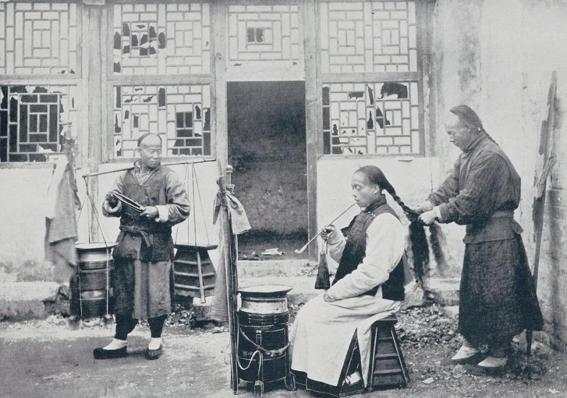 清朝的剃头匠当然重农抑商政策的实行不仅仅是这几个原因.