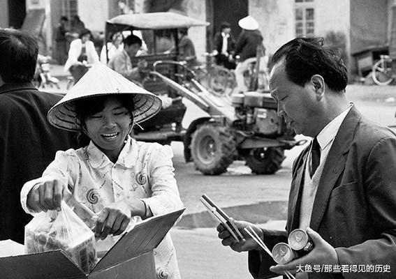 1990年的海南岛刚刚开发 游客真的好少