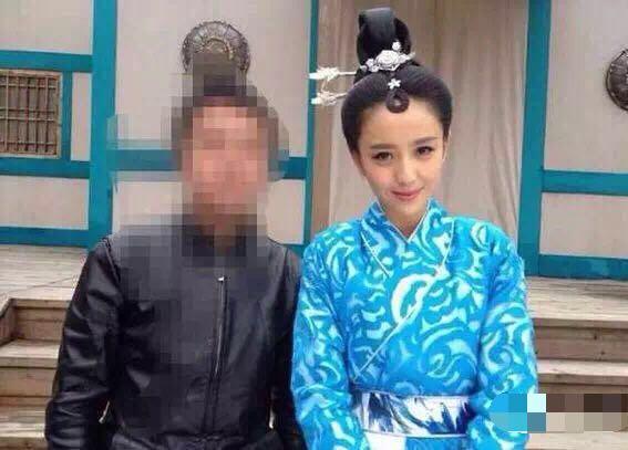 跑龙套的一个月能挣多少钱?