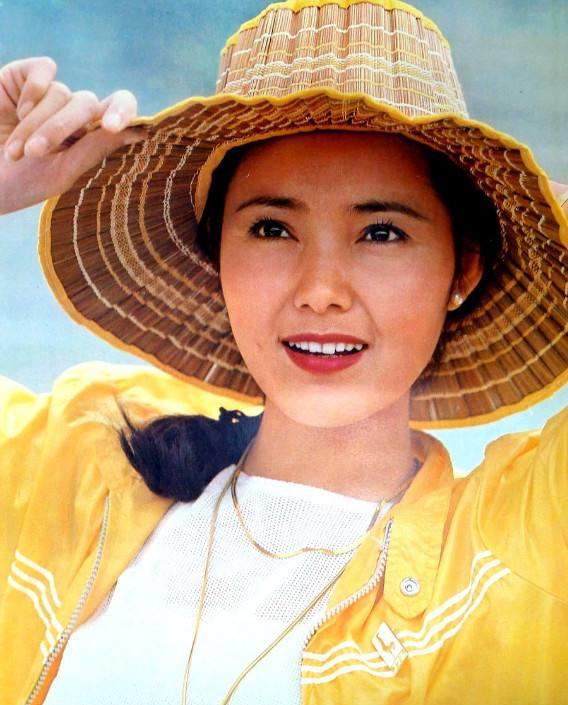 薛白许瑞萍任冶湘娜仁花沈丹萍洪学敏殷士琴陈肖依张小磊倪萍李羚