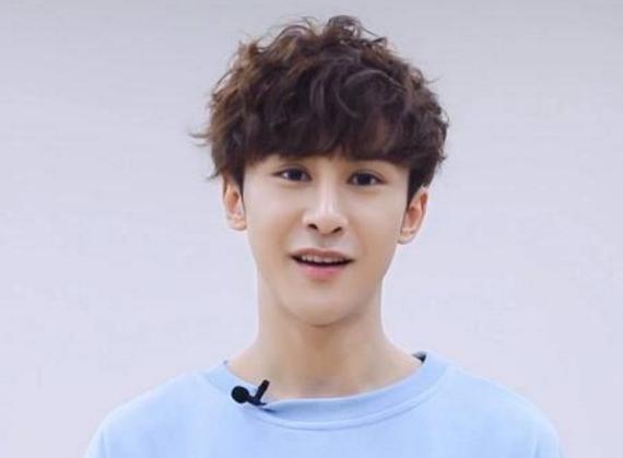 第一名:于浩深入人心的丑,整容失败的典范.