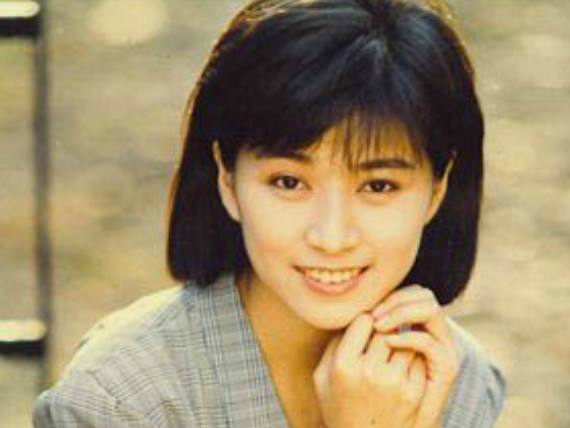 4/ 4宋丽华,柯受良在上海逝世,过量酒精引致哮喘突发恶化.