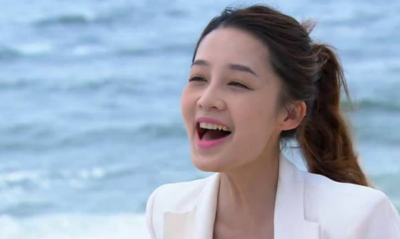 2018年十大当红小花旦,赵丽颖只排第二,她是第