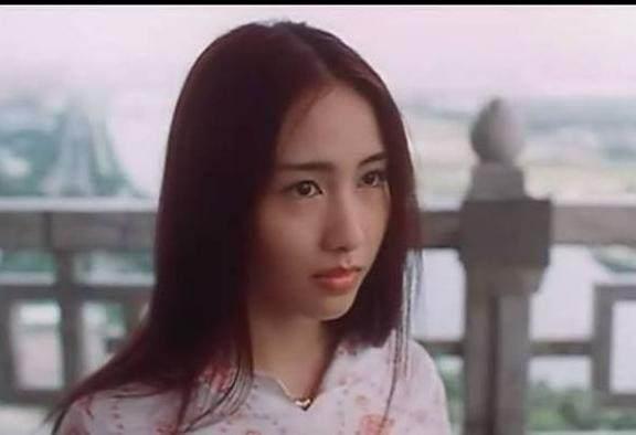 盘点《古惑仔》的座驾,山鸡哥的依旧霸气,小结巴甩浩南哥几条街