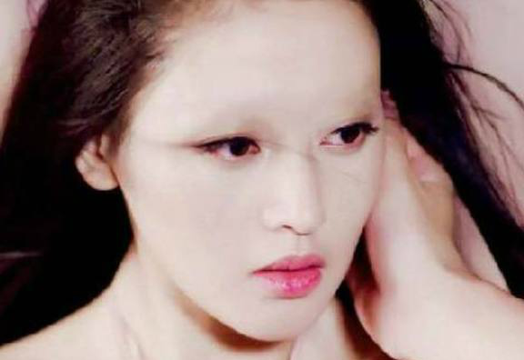 剃掉眉毛的女星,杨颖可爱,赵丽颖帅气,最后一位直接认不出_新浪看点