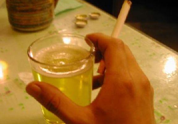 男人备孕真的要戒烟酒吗?烟酒不离还不是照样怀孕!