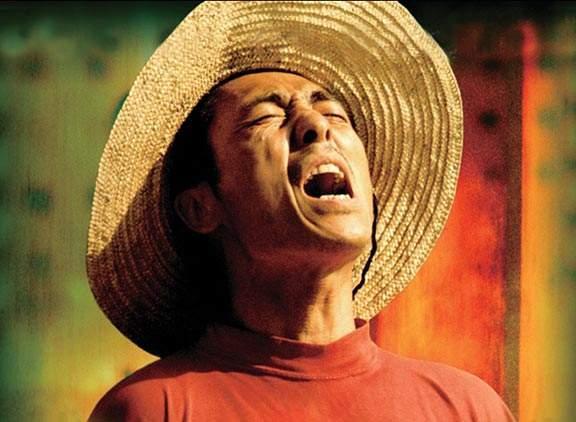 张艺谋出演的作品不多,但是在《有话好好说》这部影片中客串的收废品