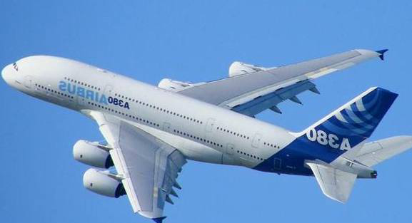 最贵的私人飞机,瓦利德王子的空中巴士a380,价钱:$150,000,000(约9亿