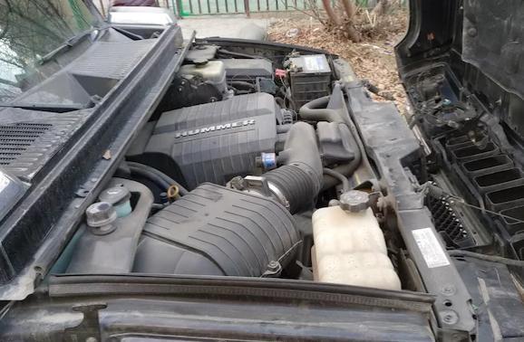 这款悍马h2 08款采用的发动机是6.