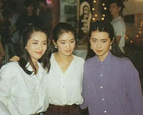 最珍贵的明星三人合照,全部认识,说明你已经青春不在