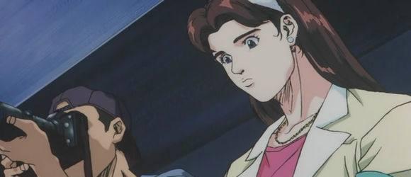 早苗相田弥生是高中篮球联赛体育记者,陵南篮球队队员相田彦一的姐姐