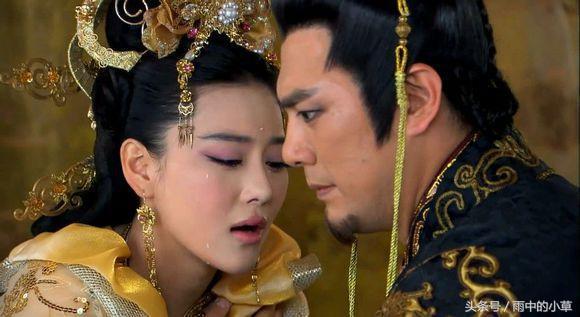 传说比干被纣王挖心以后,掩袍不语,面似土色,单骑纵马南行.