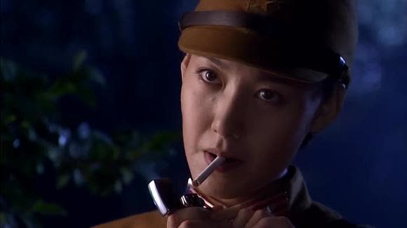 日军女少佐不想穿着军装死去,八路军高手给足面子她不打脸!