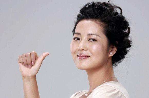 她是农村励志妇女的代表,如今身患疾病身材走样难以辨认!