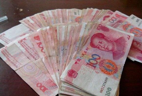 要20万,我们把家里的存款都拿了出来才十万,当时老公让她妹妹出点钱