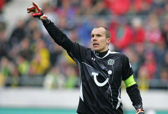 都说天下足球有着最好的文案,当卡卡退役,又会