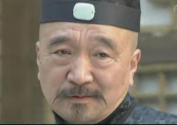 71岁的老戏骨刘罗锅扮演者李保田被封杀后如今的生活过得怎么样