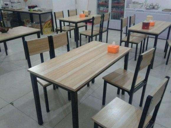 大张原来在厂子食堂掌过勺,下岗后就和妻子玉梅盘了个门头,开个小饭店