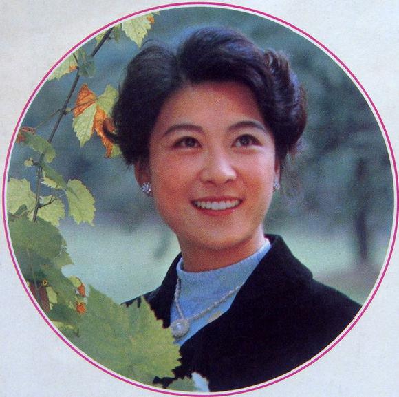 出生|作品|女演员_新浪新闻