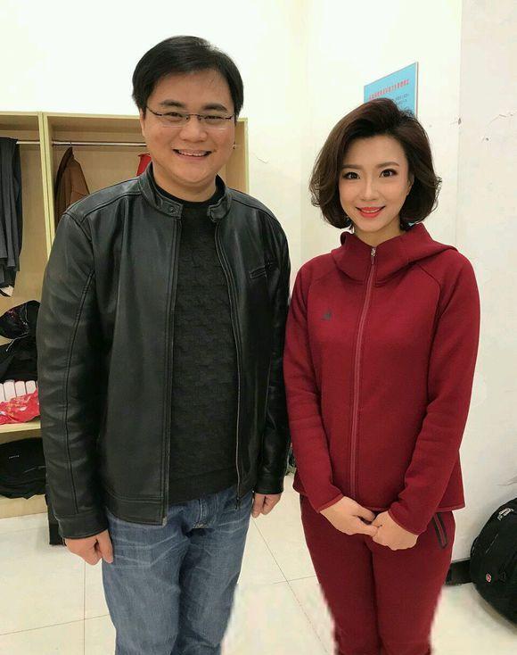 郭德纲:纪念高峰的师傅"饭倒爱"老师从艺20周年!