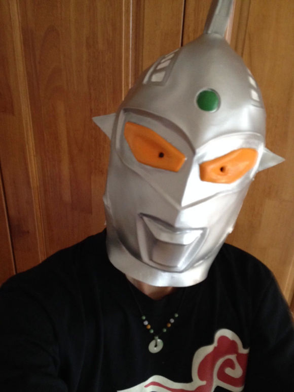 盘点那些网友自制的雷人奥特曼面具!相信总有一个雷得你体无完肤