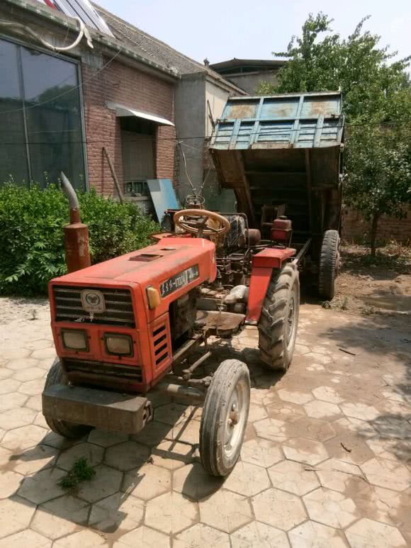 车斗换了两个,唯独车没有问题一代经典,老爸跑运输的第一辆小四轮