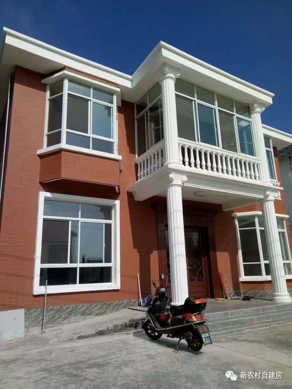 老爸监工,40万带装修加院子,普通二层小楼看起来值100万!