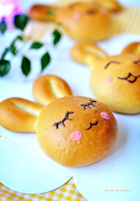 给宝贝做个萌哒哒的面包吧 造型可爱还超级好吃--萌兔面包