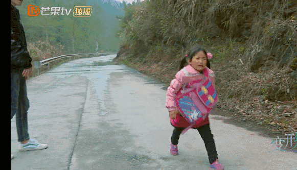 变形计"丽姐"泼辣任性的背后,藏着一颗孤独无助的心,太无奈了