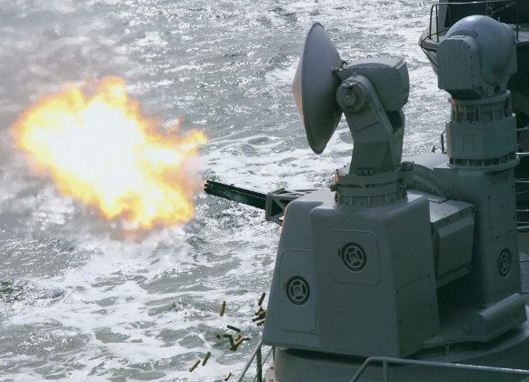 我国这种加特林式速射炮,一次能够锁定40多个目标|加特林|速射炮|近防