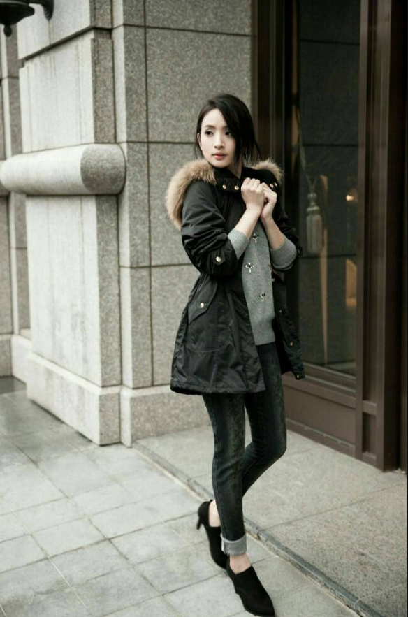 36岁林依晨一身潮装穿成00后,网友:她不是装嫩,是真嫩!