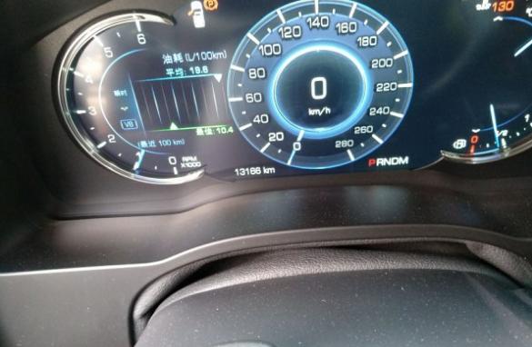 2l排量凯雷德铂金版,一万公里后晒出油耗