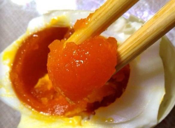 咸鸭蛋怎么腌制才好吃简单易做是一道十分美味的下饭下酒美食