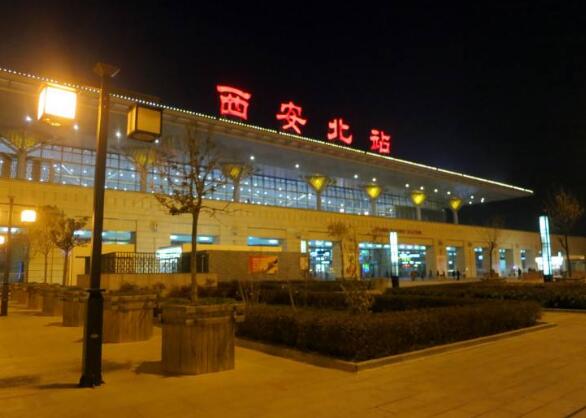 可容纳8万名旅客同时候车,旅客们都瞠目结舌|西安|北站|旅客_新浪新闻