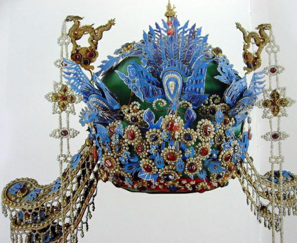 明神宗万历皇帝陵出土4件凤冠