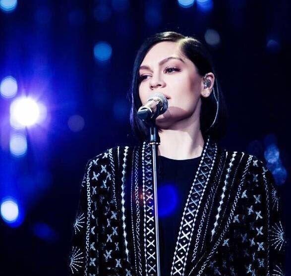 《歌手》jessiej第二!张韶涵第三!网友爆出他拿第一的原因!