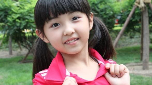 子枫"这个名字感到陌生,不过对于灾难情感片《唐山大地震》里的小女孩