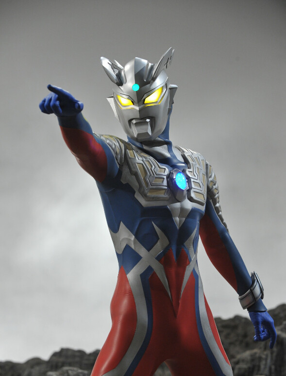 赛罗奥特曼到底有哪一些特质能让人不知不觉就喜欢上他