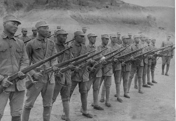 二战日本步兵携带子弹数量有限,但中国携带子弹连日军一半都不到
