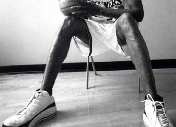 nba球星的脚有多大?穆大叔力压姚明,奥尼尔鞋子有半人高|奥尼尔|鞋子|