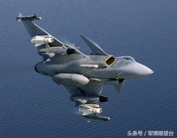 jas-39"鹰狮"e多用途战斗机 2007年,泰国空军接收了第一批6架jas-39鹰