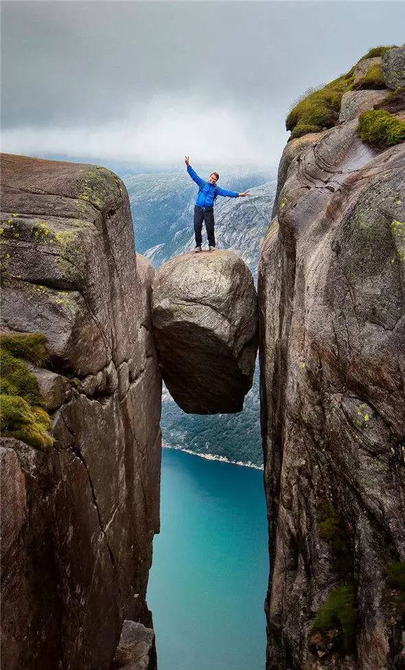 这些照片太惊险了,看得人心惊肉跳的!