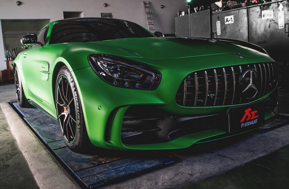 梅赛德斯奔驰amg gtr改fi排气,金嗓子绿魔,有木有