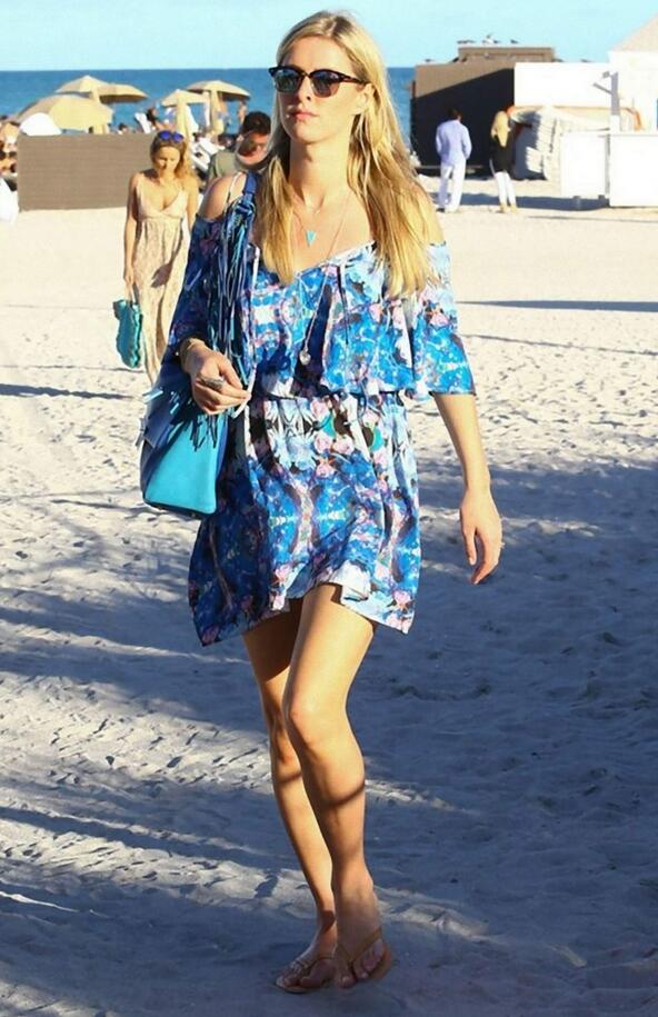 很多人都喜欢妮基·希尔顿(nicky hilton)这种美貌与财富并存的非凡